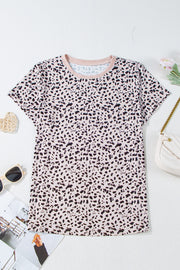 Camiseta de manga corta con cuello redondo y estampado de guepardo color albaricoque