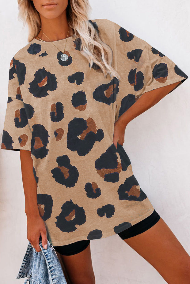 Camiseta holgada con estampado de leopardo para novio