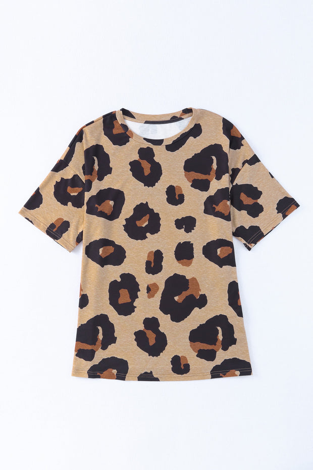 Camiseta holgada con estampado de leopardo para novio