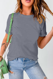 Camiseta gris de cuello redondo en color liso