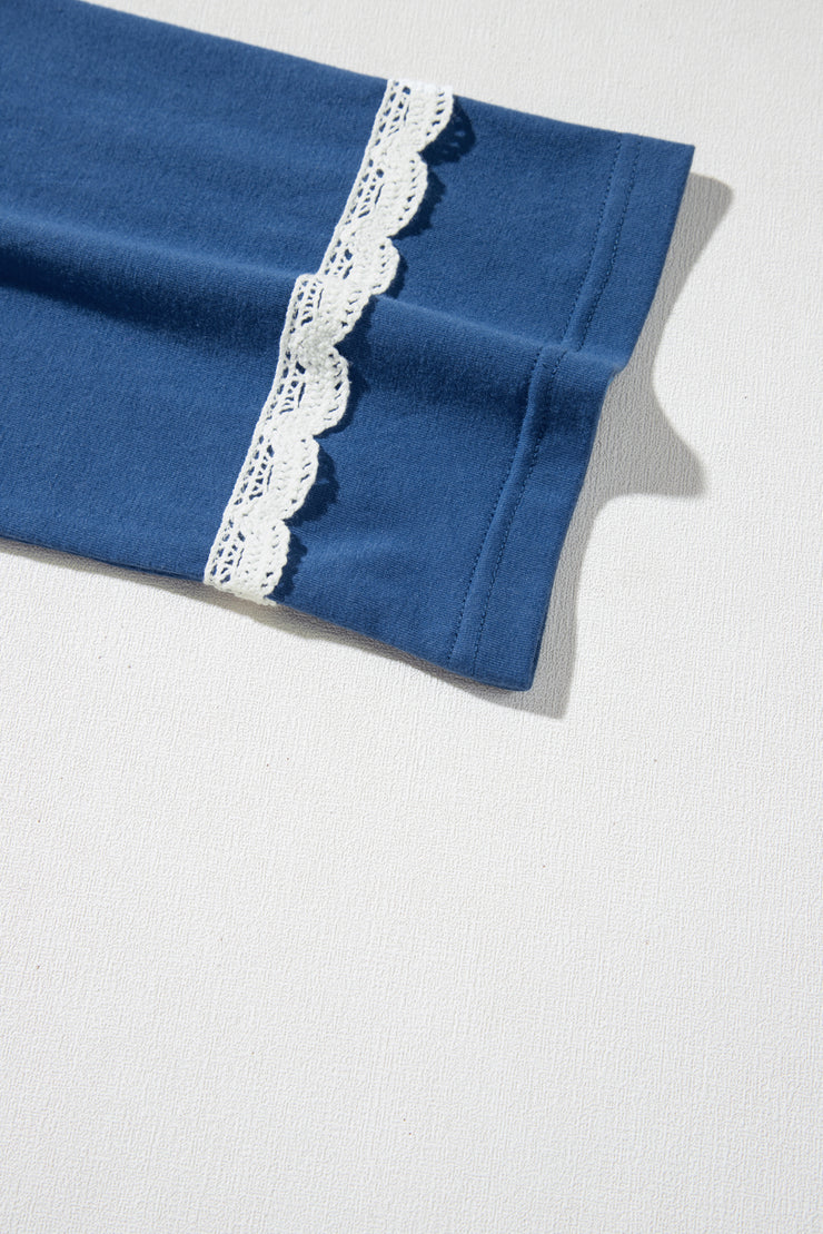 Top de manga larga raglán con estampado geométrico de encaje y patchwork azul