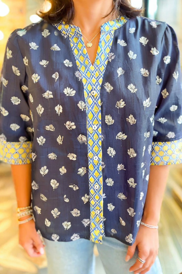 Blue Floral Print Half Sleeve Contrast Trim V Neck Blouse
