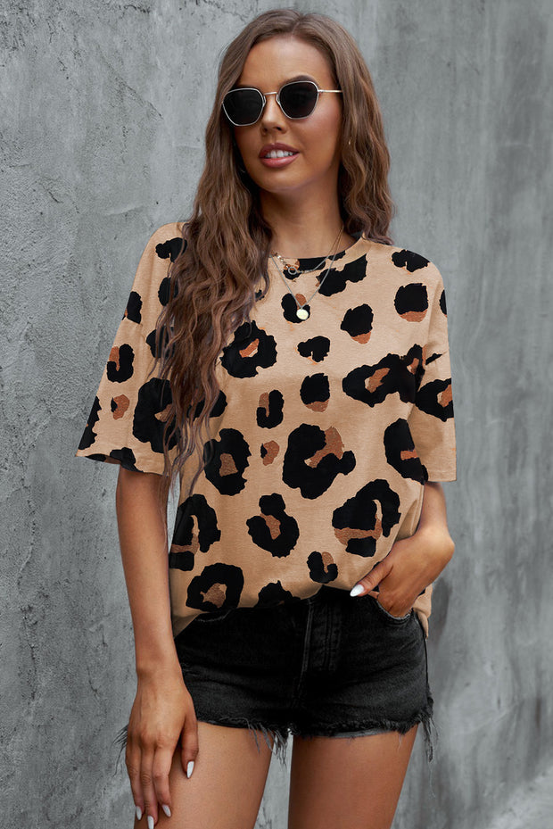 Camiseta holgada con estampado de leopardo para novio