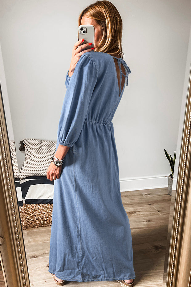 Vestido largo Myosotis Chambray con escote en V profundo y mangas con brazalete